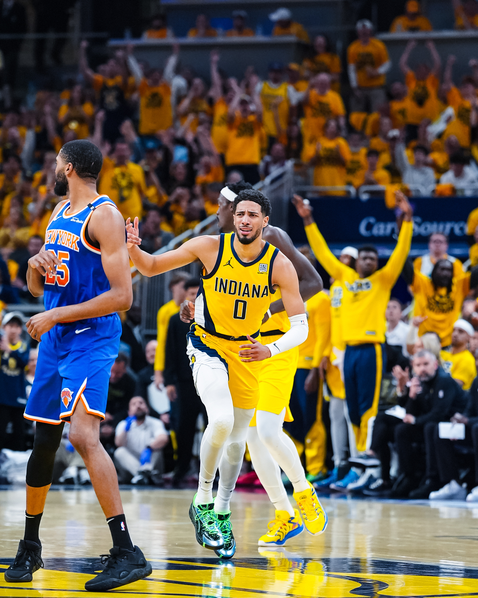 猛龙翻盘步行者，霍勒迪统治全场