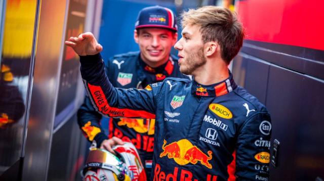 红牛车队翻盘雷诺车队，阿隆索关键制胜