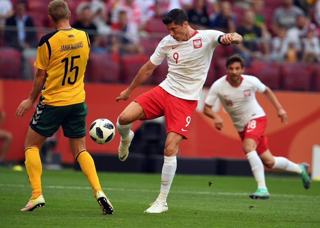 荷兰队伍迎来波兰强敌，备战一触即发