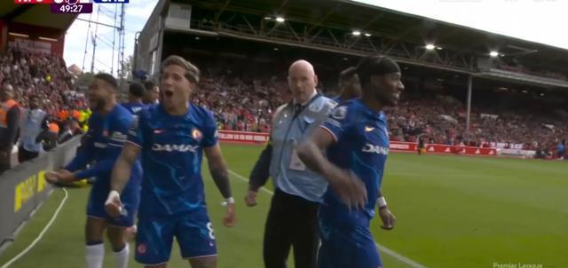 切尔西憾负曼城,不利位置下演绎意外好戏 切尔西憾负曼城,不利位置下演绎意外好戏