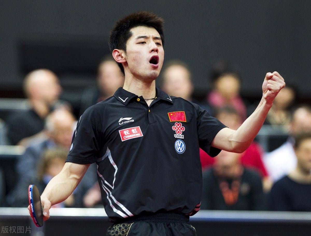 乒乓球名将张继科备战次轮比赛